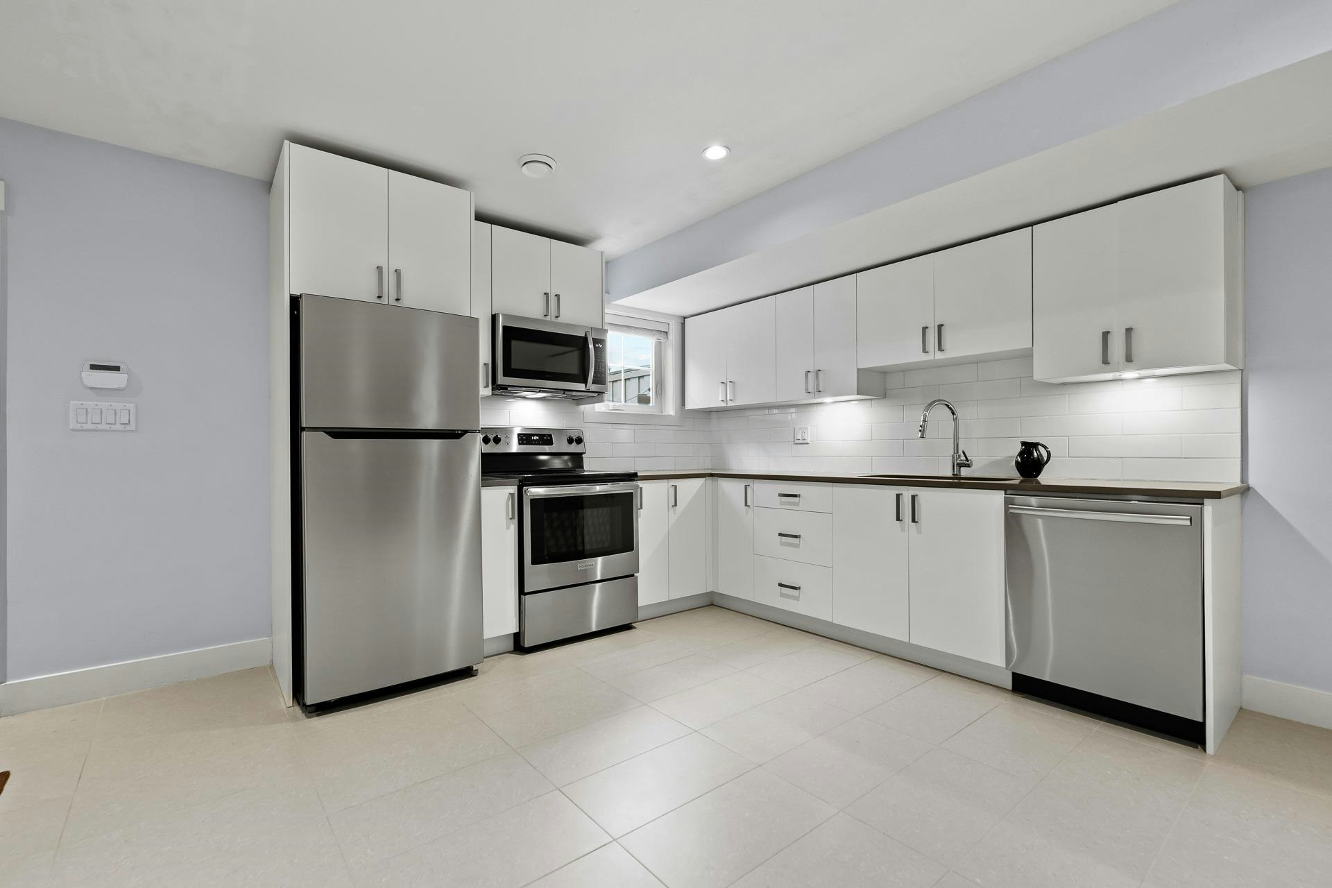 2209 165 Street, Surrey, BC, V3Z 0L8 - 27
