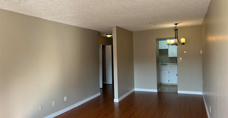 206-1285 Martin Street, Surrey, BC, V4B 3W4 - 2