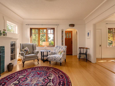 1955 E 8th Avenue - 3