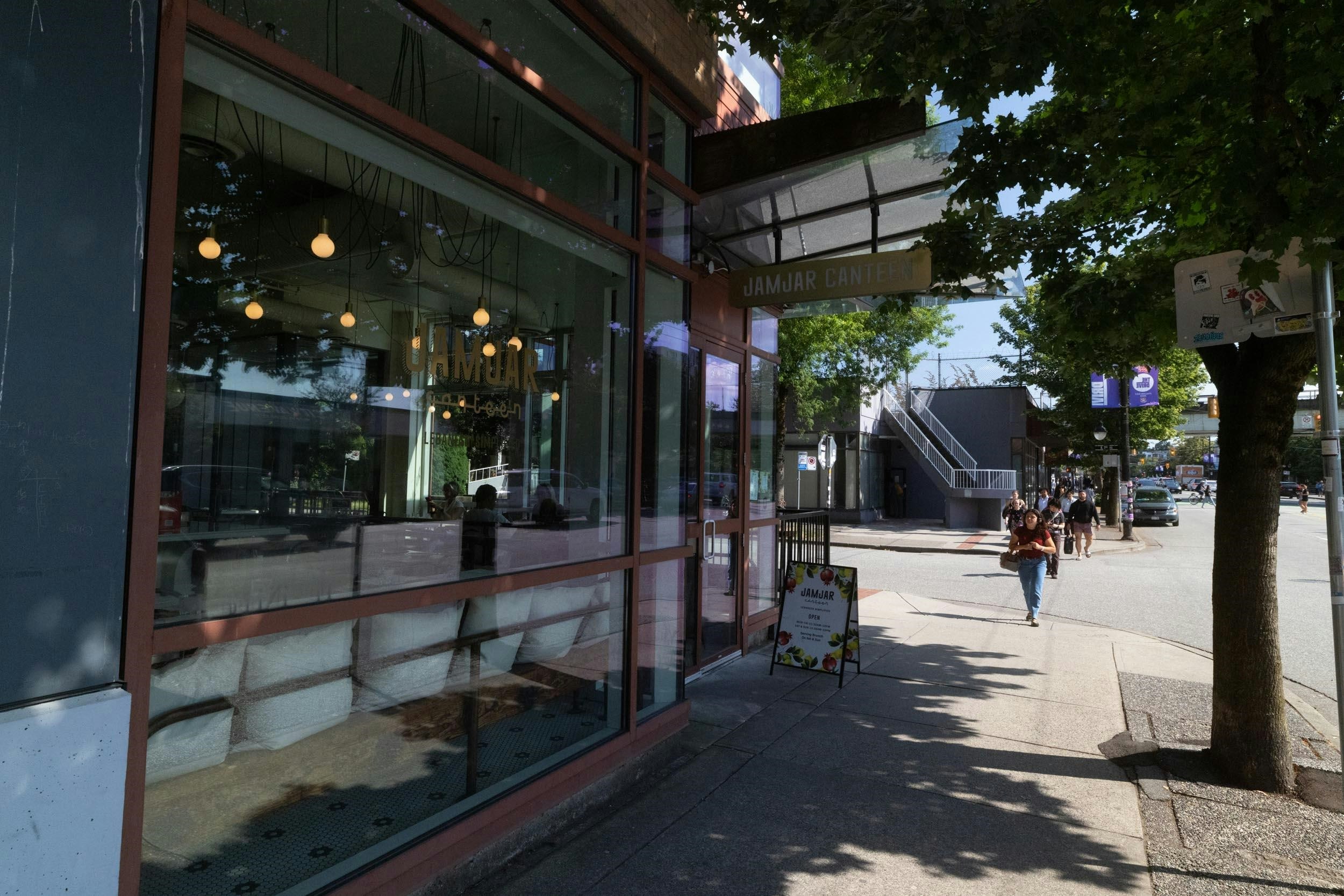 1955 E 8th Avenue, Vancouver, BC, V5N 1T9 - 35