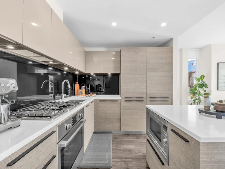 1104-6383 Mckay Avenue, Burnaby, BC, V5H 0H8 - 4