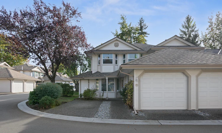 21-9045 Walnut Grove Drive