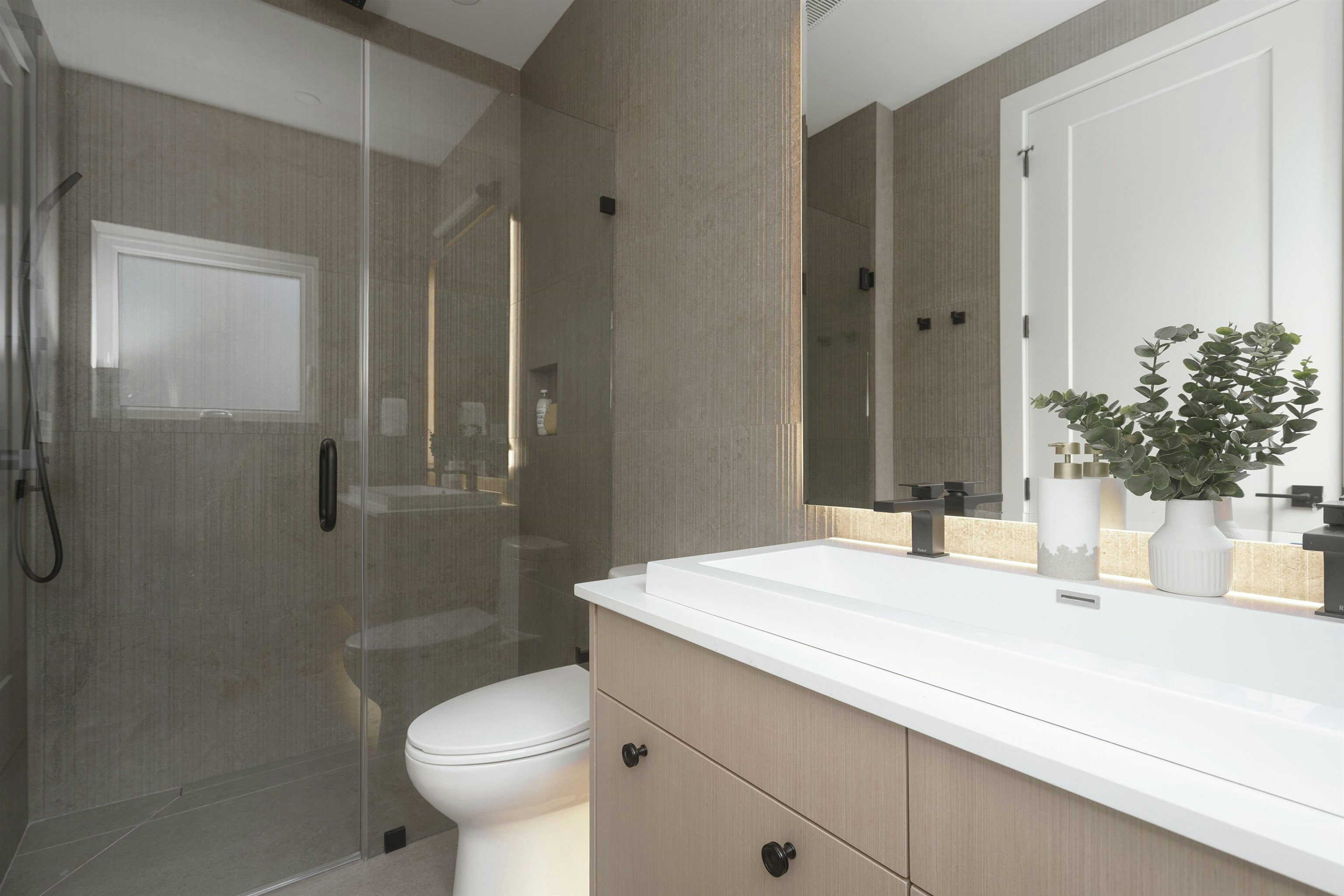 1-1376 E 11th Avenue, Vancouver, BC, V5N 1Y5 - 14