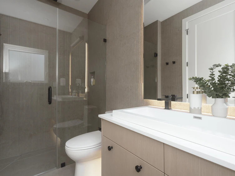 1-1376 E 11th Avenue, Vancouver, BC, V5N 1Y5 - 14