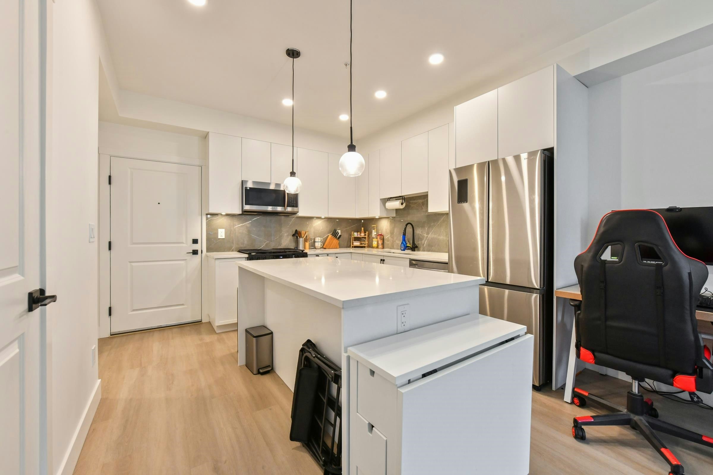 217-3438 146a Street, Surrey, BC, V4P 0J1 - 7