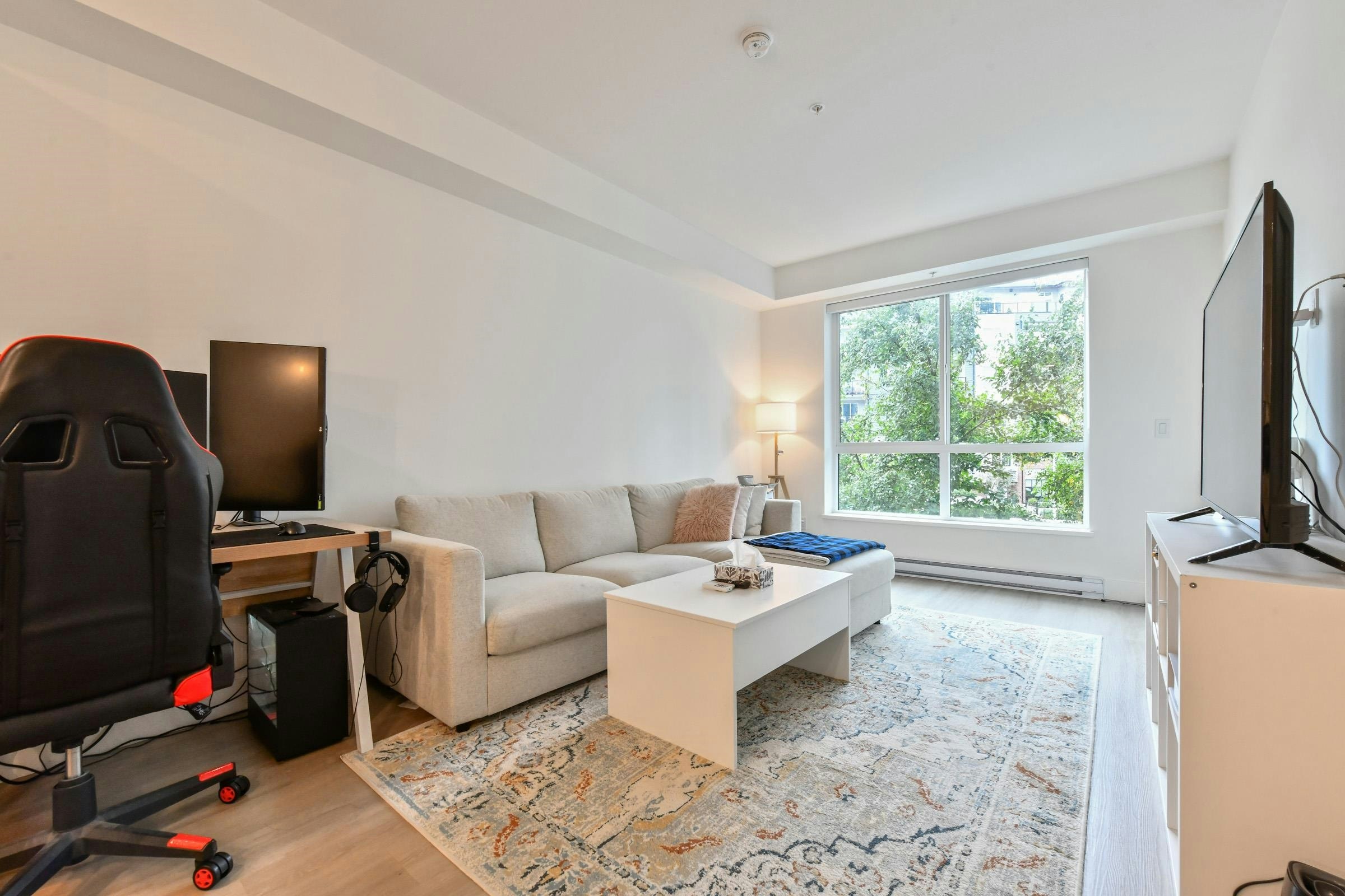 217-3438 146a Street, Surrey, BC, V4P 0J1