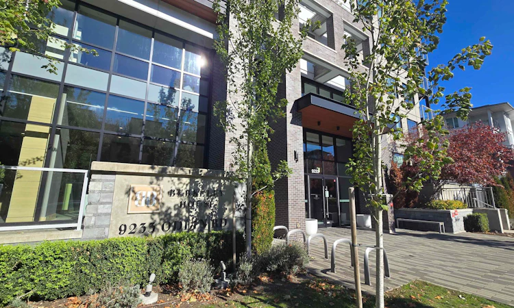 418-9233 Odlin Road