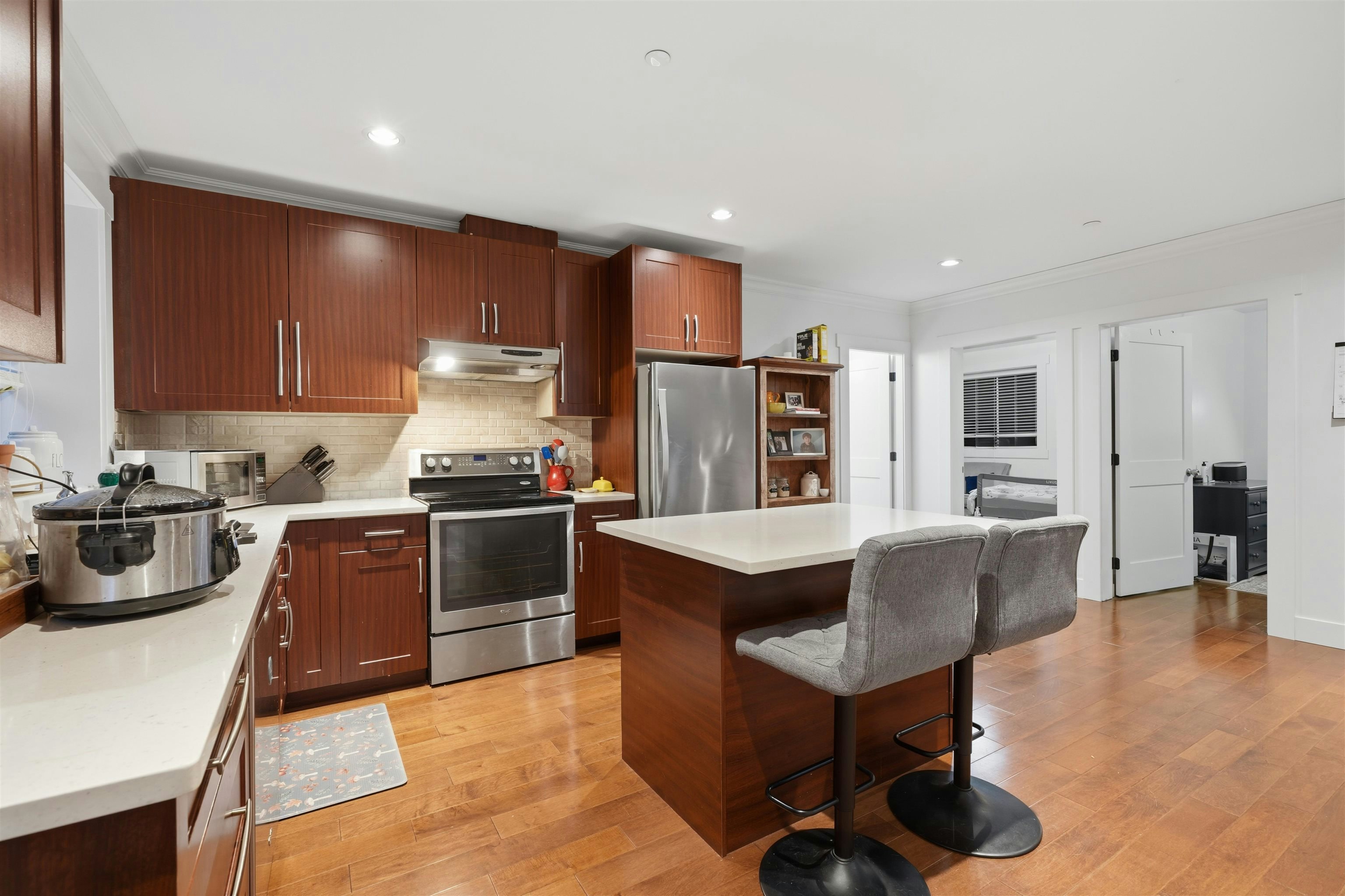 631 W 24th Close, North Vancouver, BC, V6E 2P4 - 31