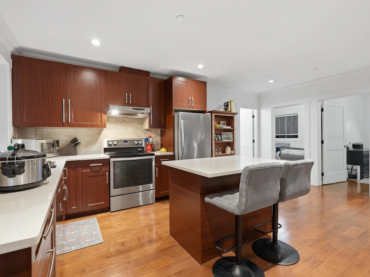 631 W 24th Close, North Vancouver, BC, V6E 2P4 - 31