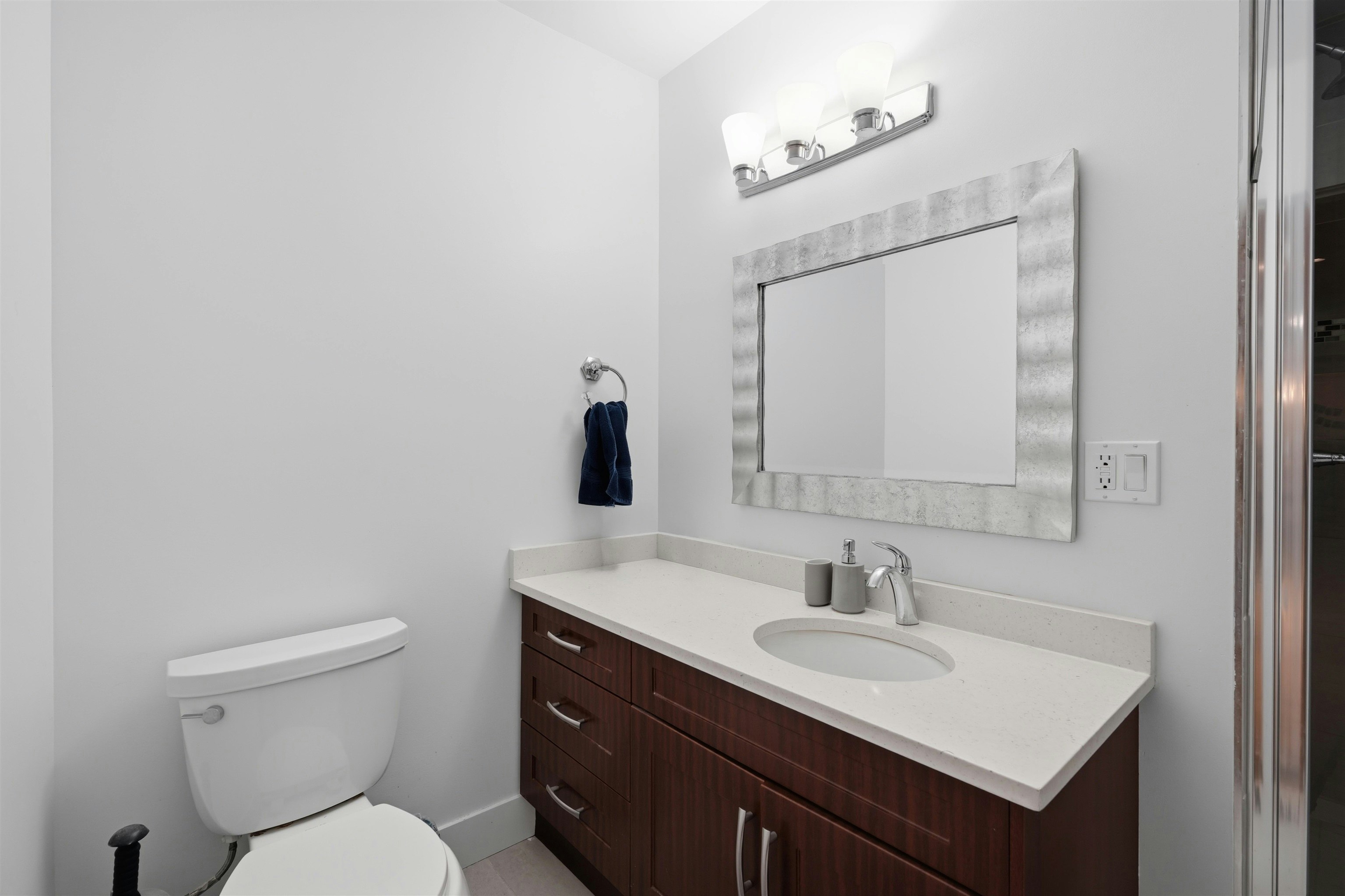 631 W 24th Close, North Vancouver, BC, V6E 2P4 - 35