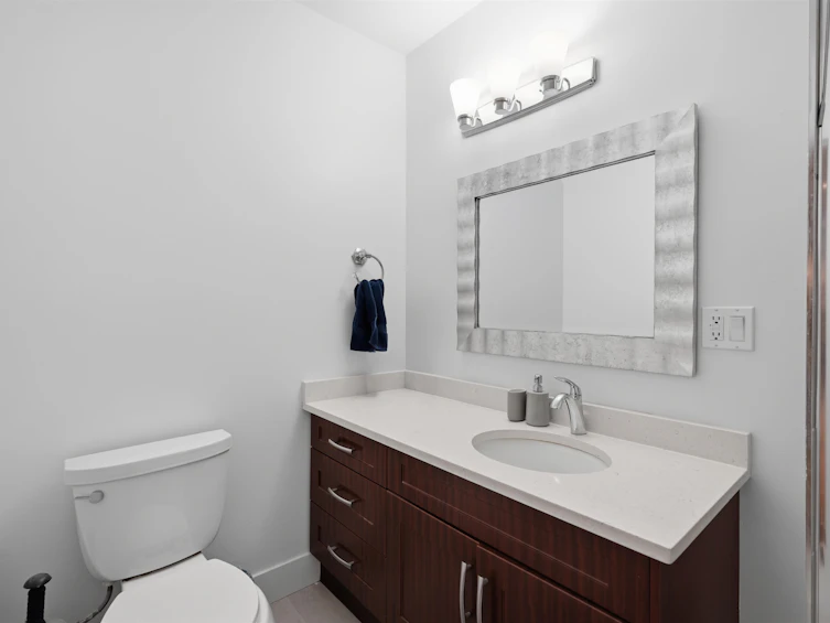 631 W 24th Close, North Vancouver, BC, V6E 2P4 - 35