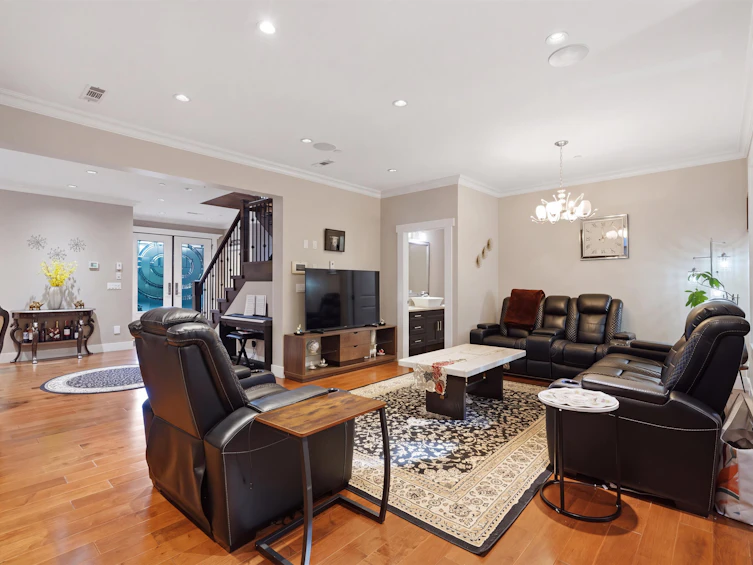 631 W 24th Close, North Vancouver, BC, V6E 2P4 - 8
