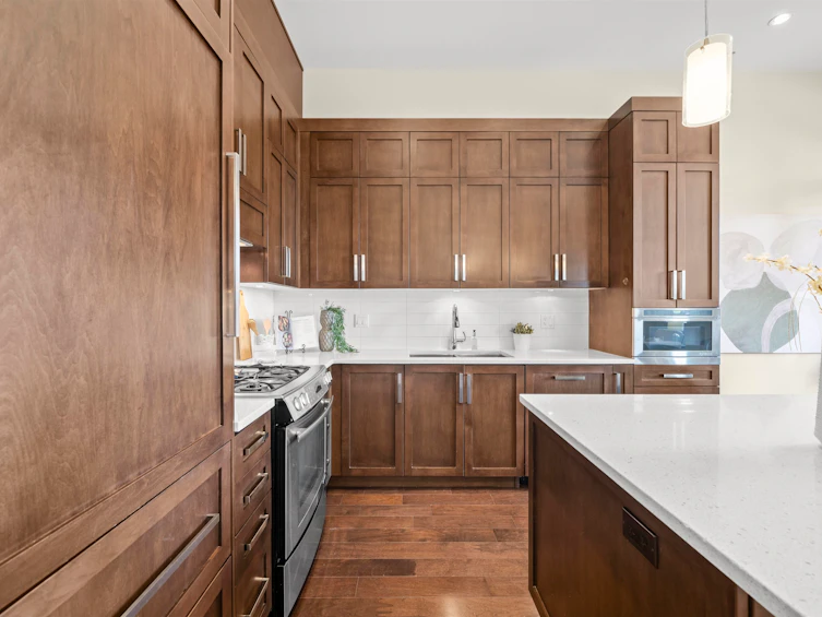 209-13585 16 Avenue, Surrey, BC, V4A 1P6 - 8