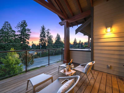 209-13585 16 Avenue - 3