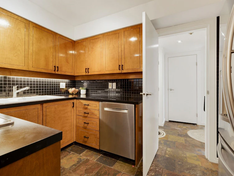 115-1890 W 6th Avenue, Vancouver, BC, V6J 1R6 - 12
