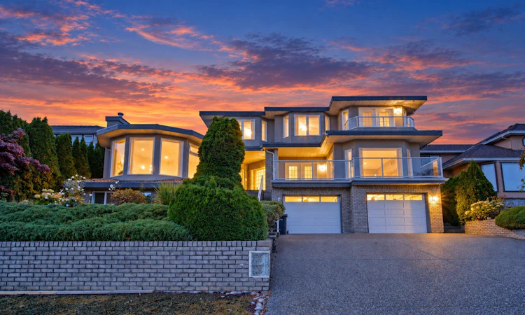 2260 Sicamous Avenue