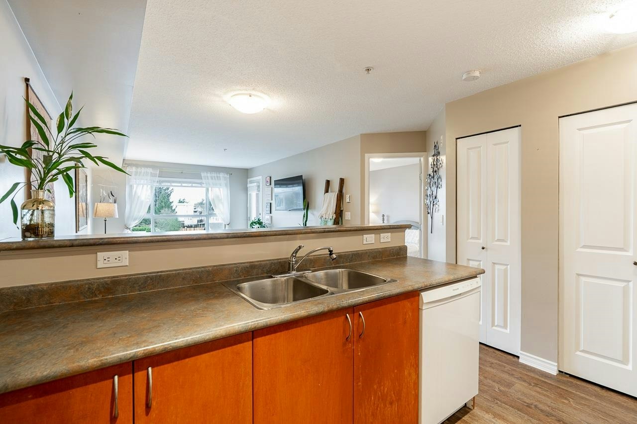 313-5465 203 Street, Langley, BC, V3A 9L8 - 10