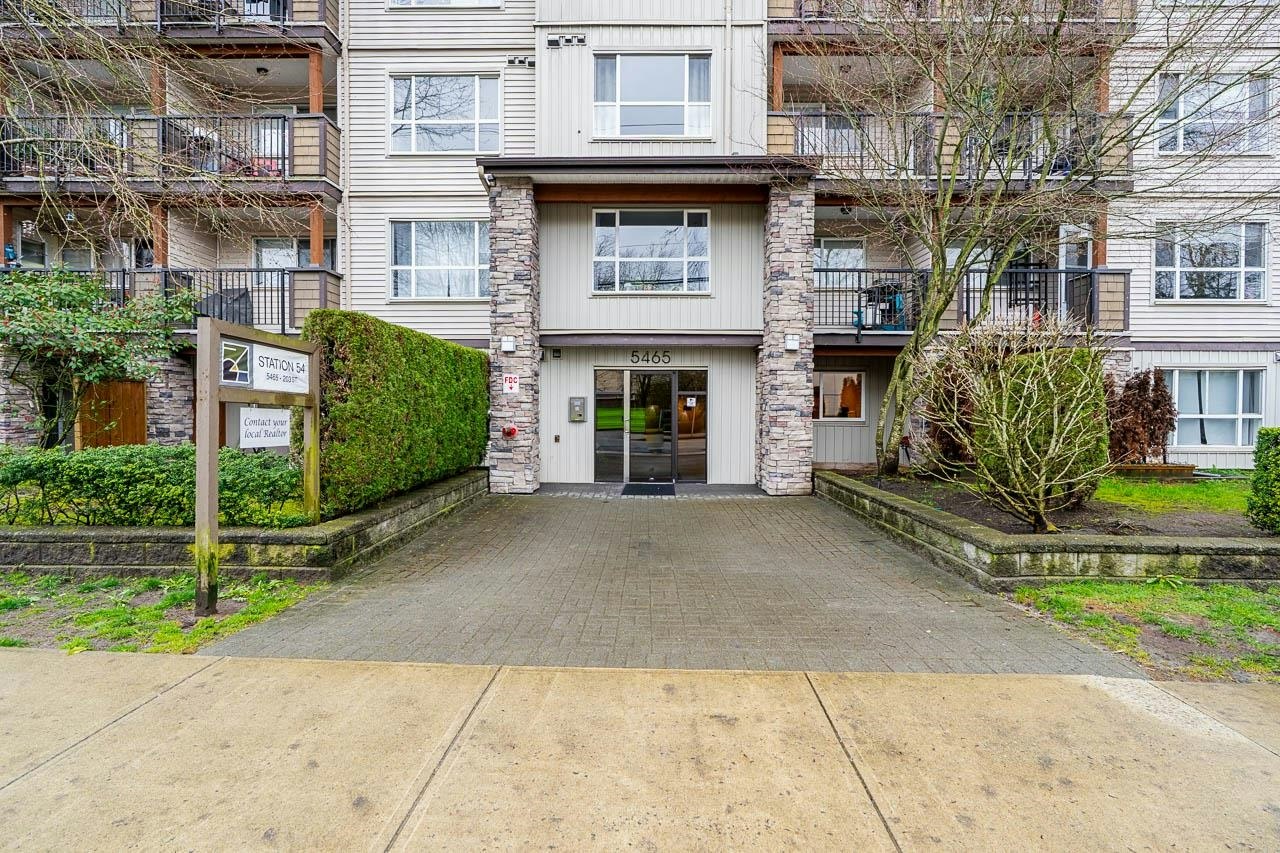 313-5465 203 Street, Langley, BC, V3A 9L8 - 5