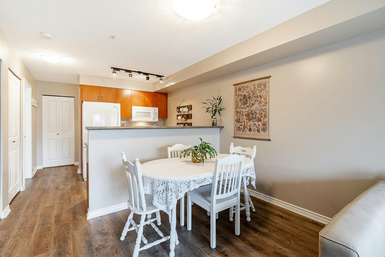 313-5465 203 Street, Langley, BC, V3A 9L8 - 12