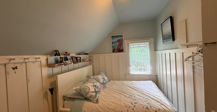 11XX Elm Street, Surrey, BC, V4B 3R9 - 12