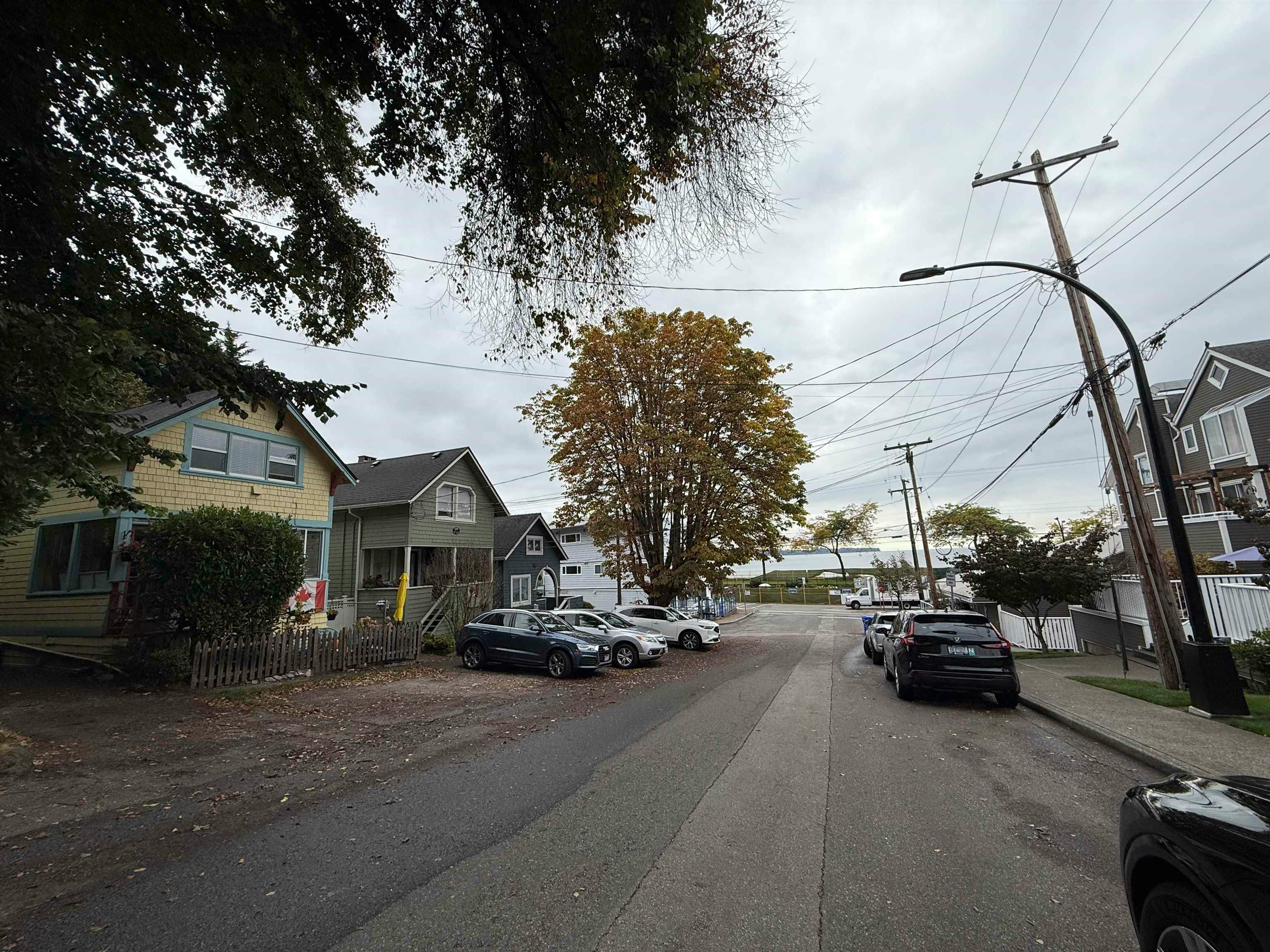 11XX Elm Street, Surrey, BC, V4B 3R9 - 14