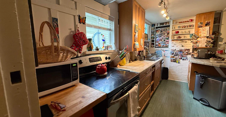 11XX Elm Street, Surrey, BC, V4B 3R9 - 3