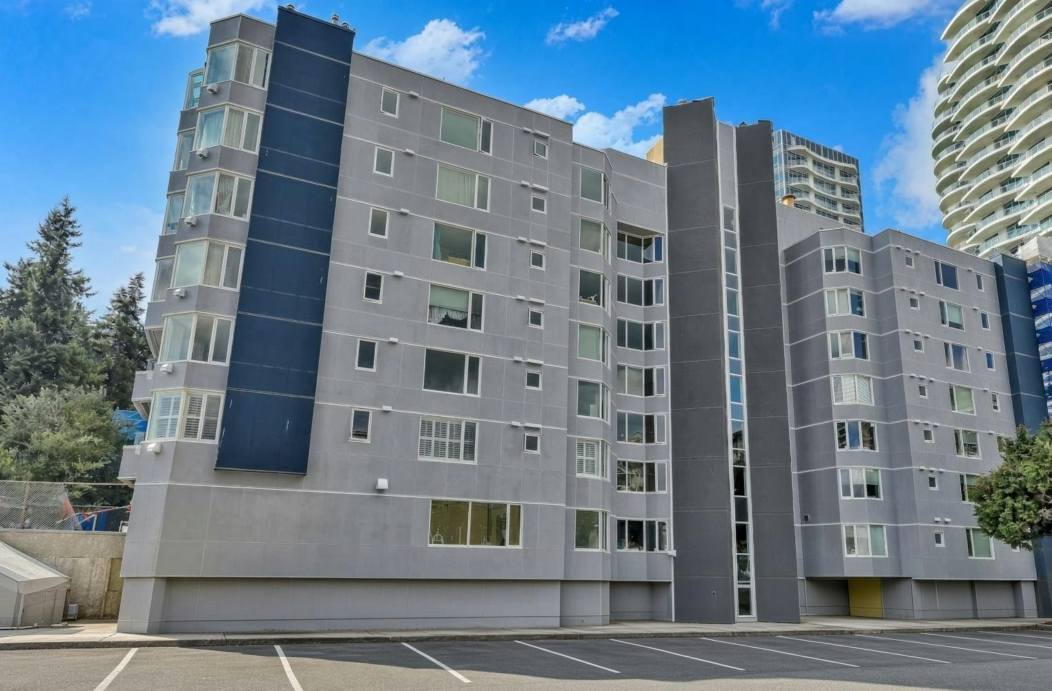 502-15111 Russell Avenue, Surrey, BC, V4B 2P4