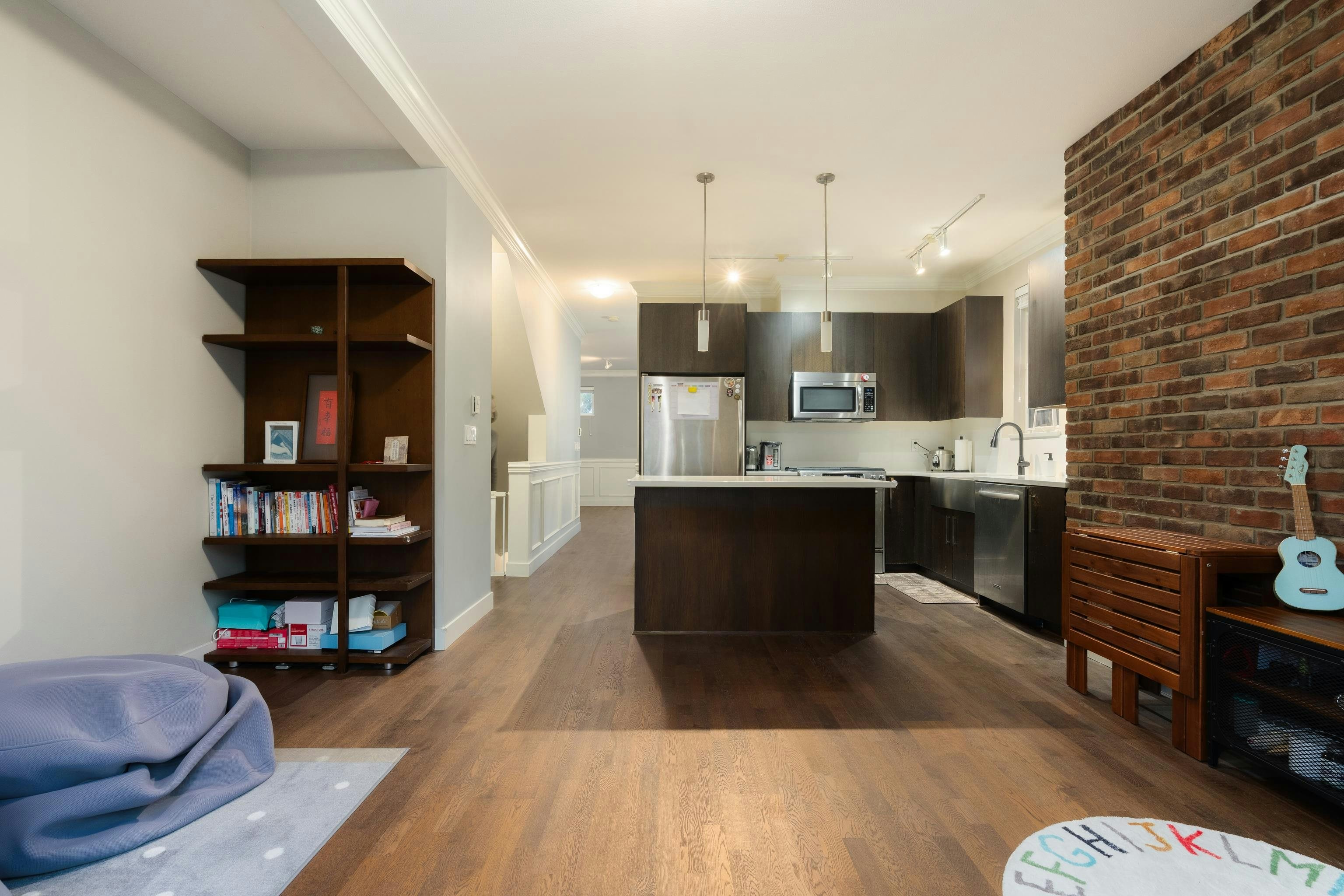 401-8485 New Haven Close, Burnaby, BC, V5J 0B7 - 13
