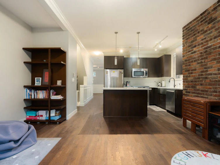 401-8485 New Haven Close, Burnaby, BC, V5J 0B7 - 13