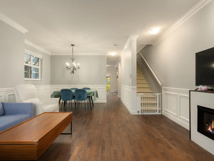 401-8485 New Haven Close, Burnaby, BC, V5J 0B7 - 8