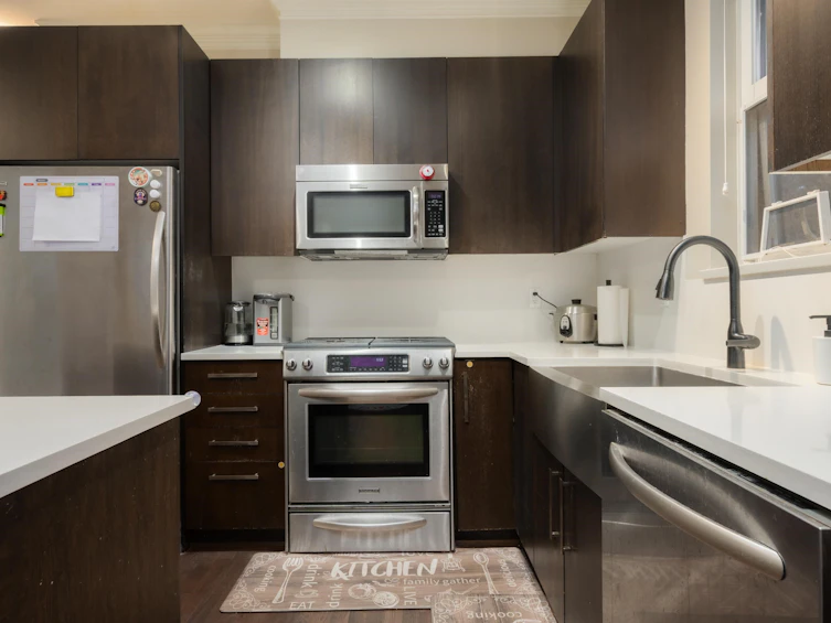 401-8485 New Haven Close, Burnaby, BC, V5J 0B7 - 9