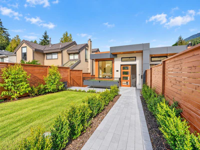 6423 Argyle Avenue - 3