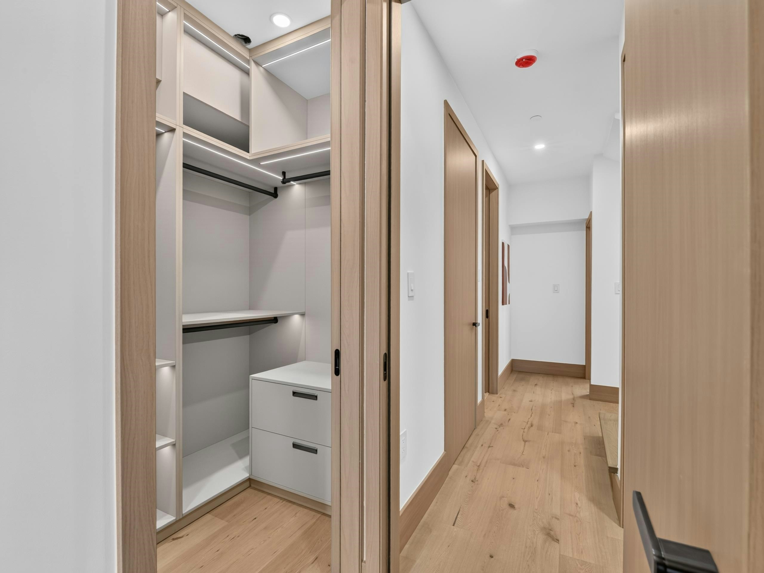 6423 Argyle Avenue, West Vancouver, BC, V7W 2E8 - 16