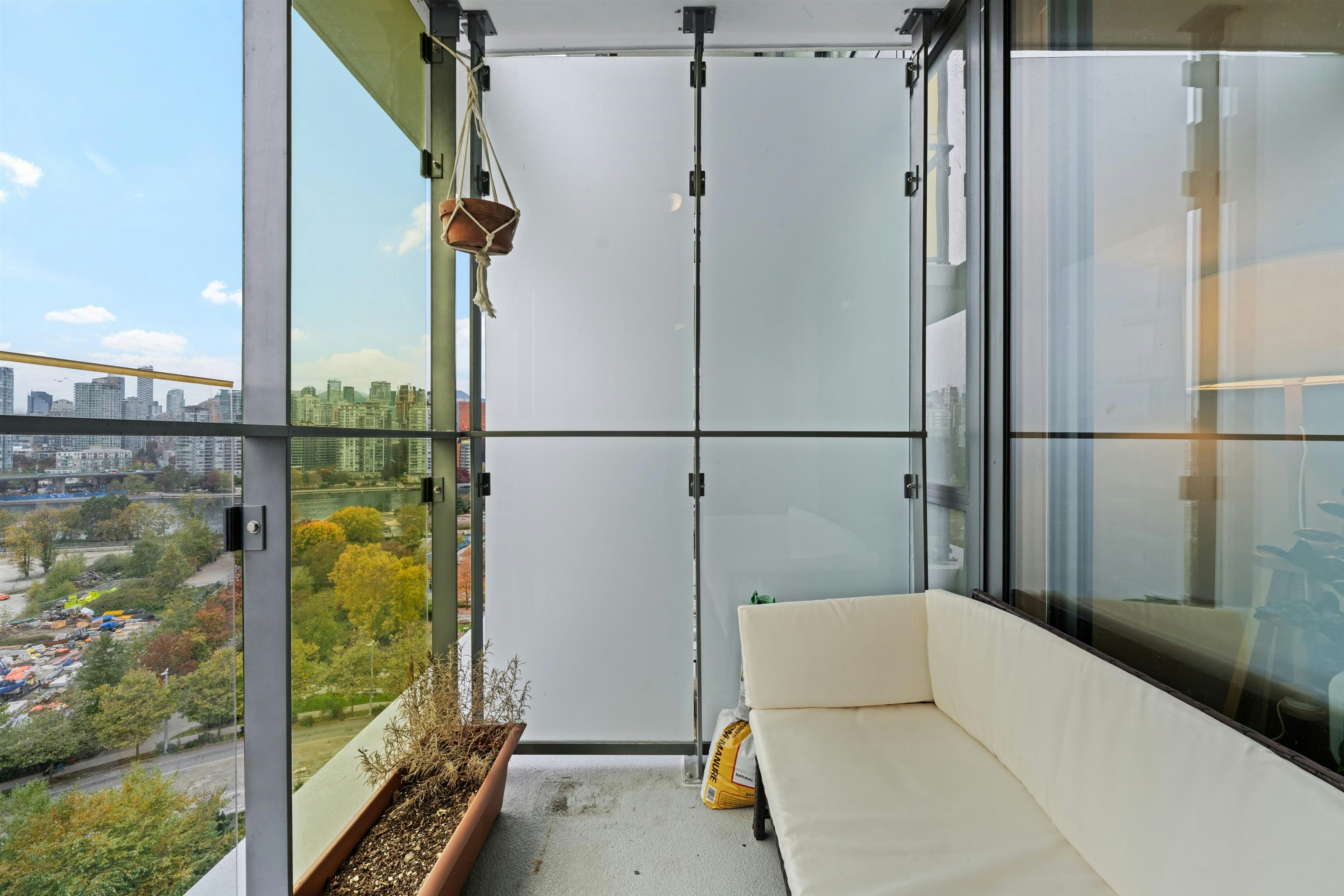 1601-1788 Columbia Street, Vancouver, BC, V5Y 0L7 - 24