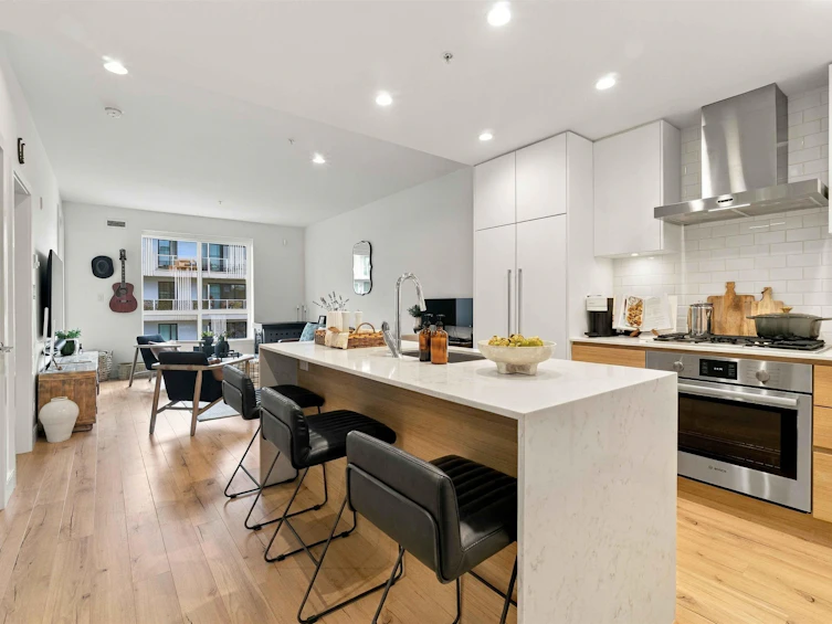 412-3131 Murray Street, Port Moody, BC, V3H 0L9