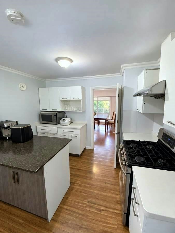 1665 Queens Ave Avenue, West Vancouver, BC, V7V 2X5 - 6