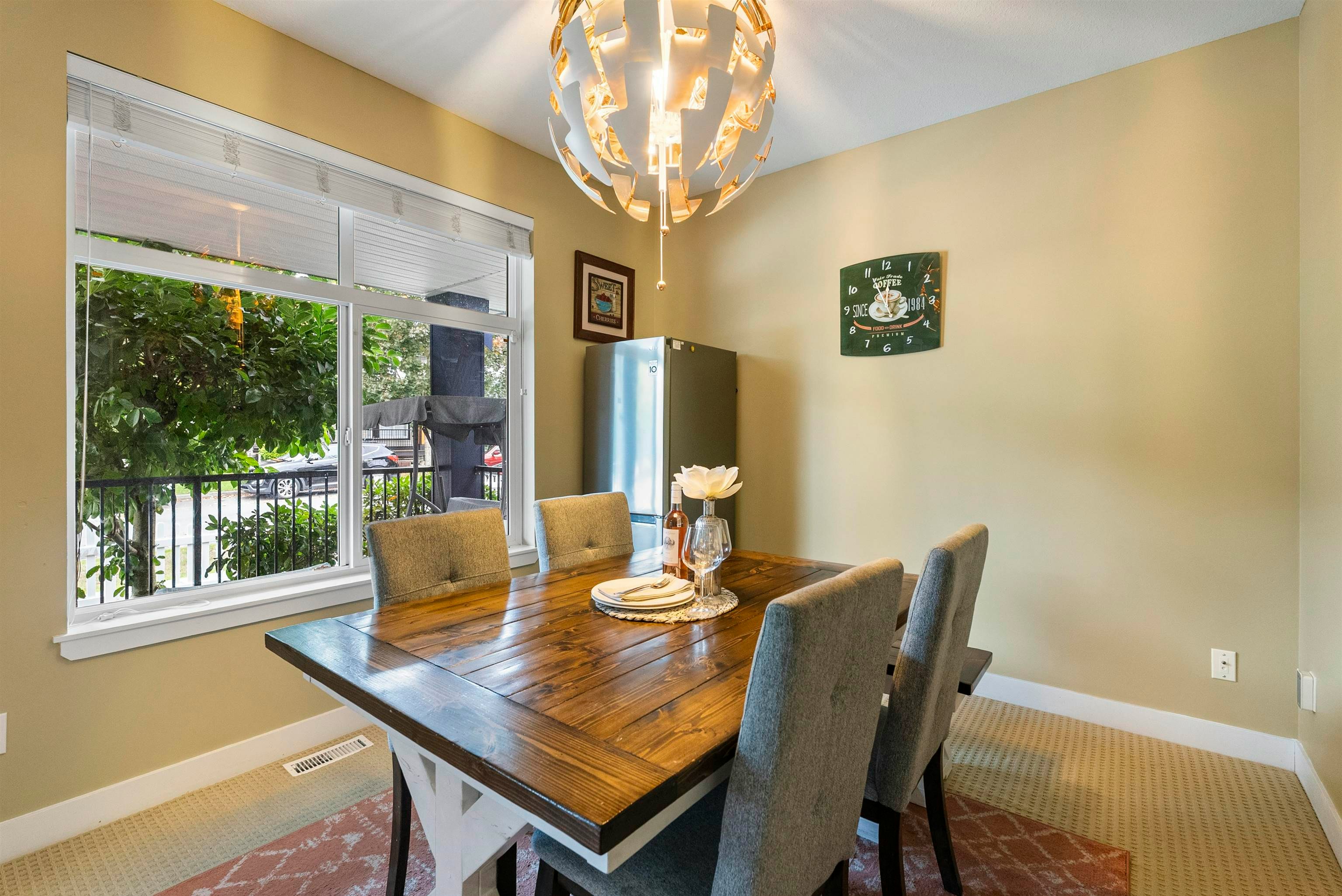 7116 195a Street, Surrey, BC, V4N 5Z5 - 8