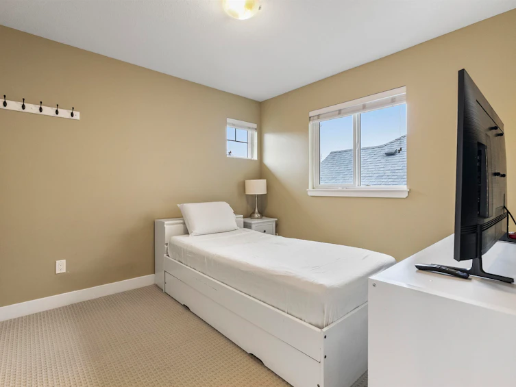 7116 195a Street, Surrey, BC, V4N 5Z5 - 18