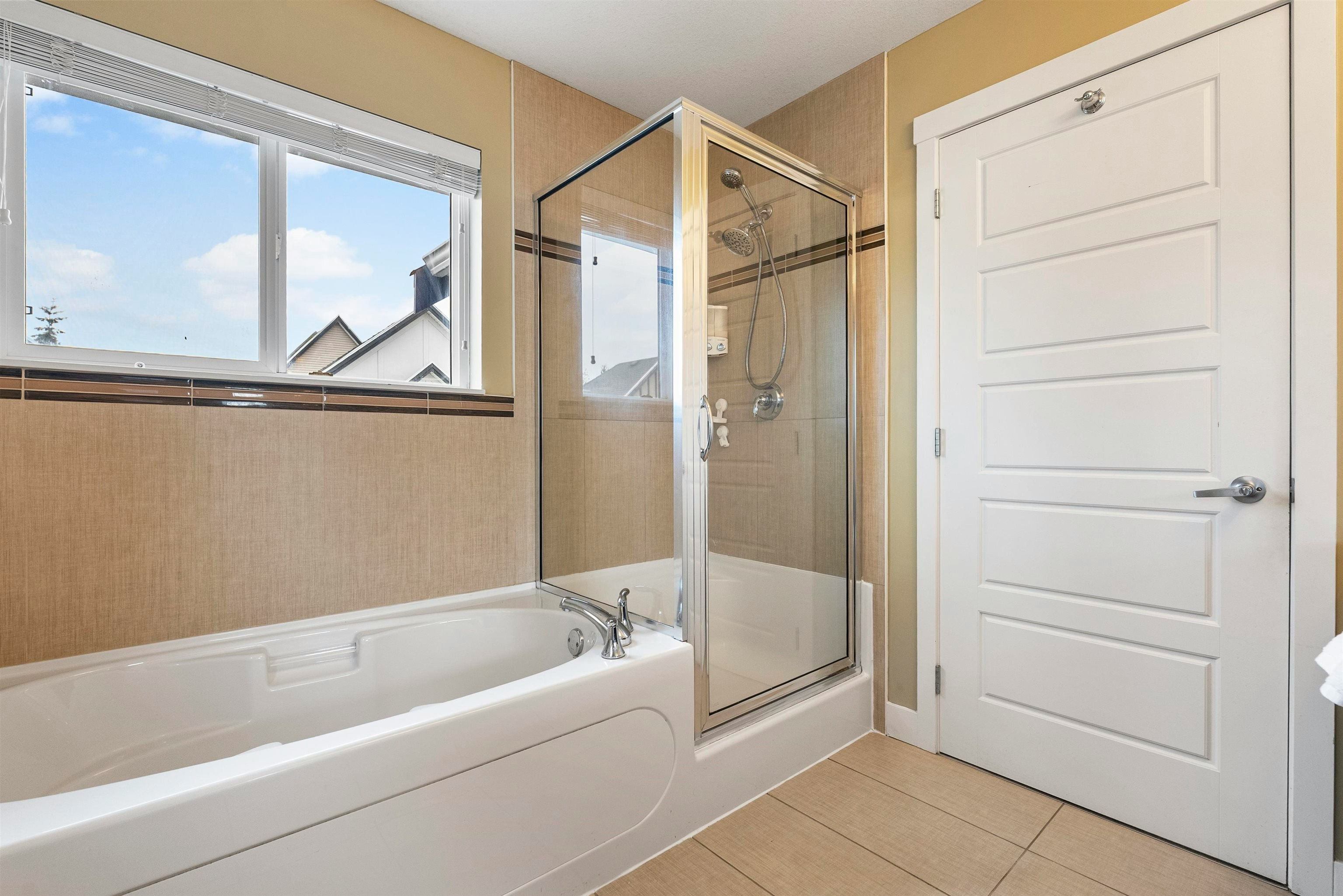 7116 195a Street, Surrey, BC, V4N 5Z5 - 17