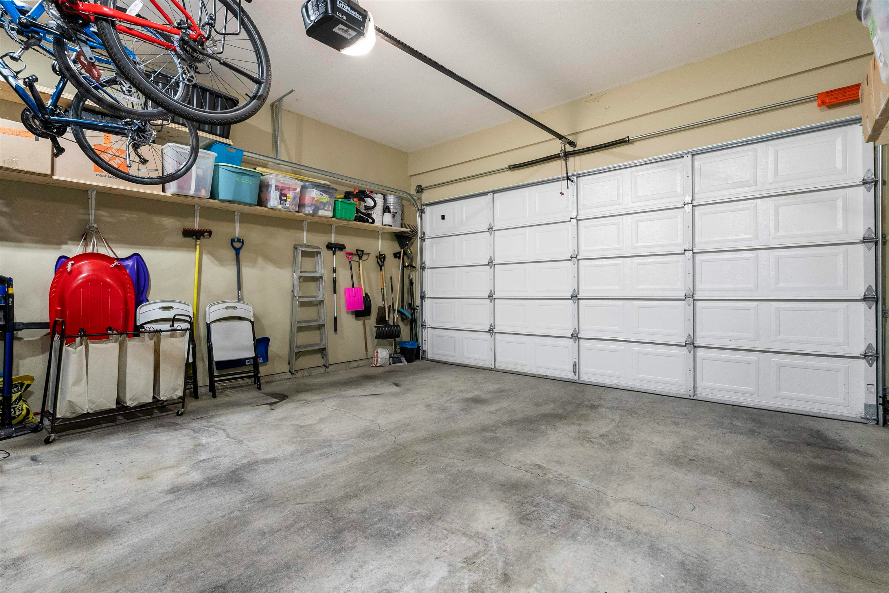 7116 195a Street, Surrey, BC, V4N 5Z5 - 35