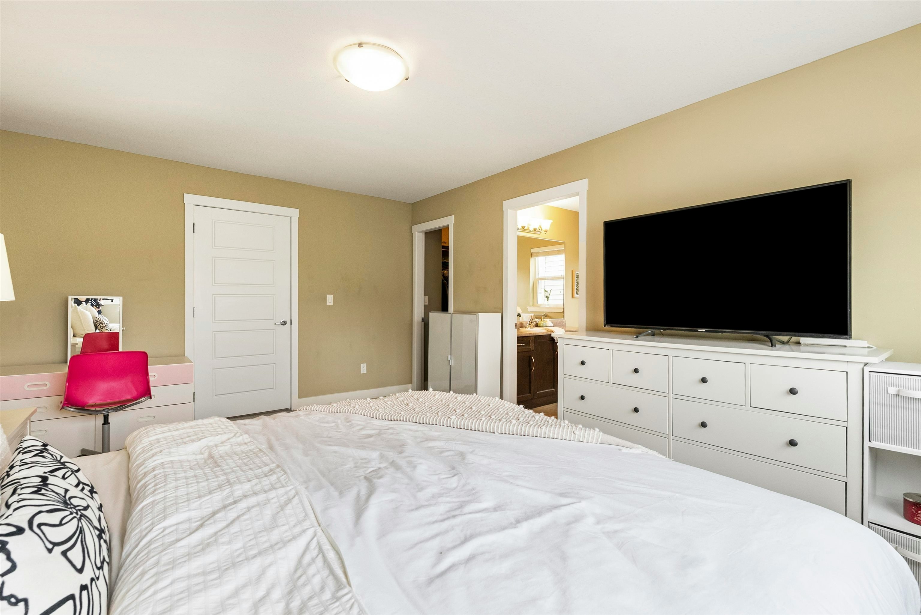 7116 195a Street, Surrey, BC, V4N 5Z5 - 15