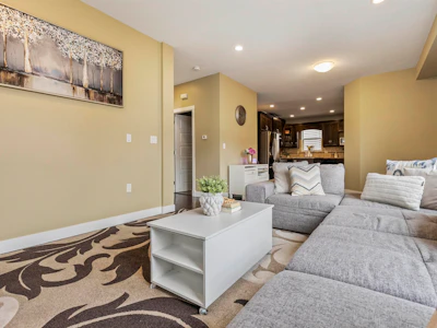 7116 195a Street - 4