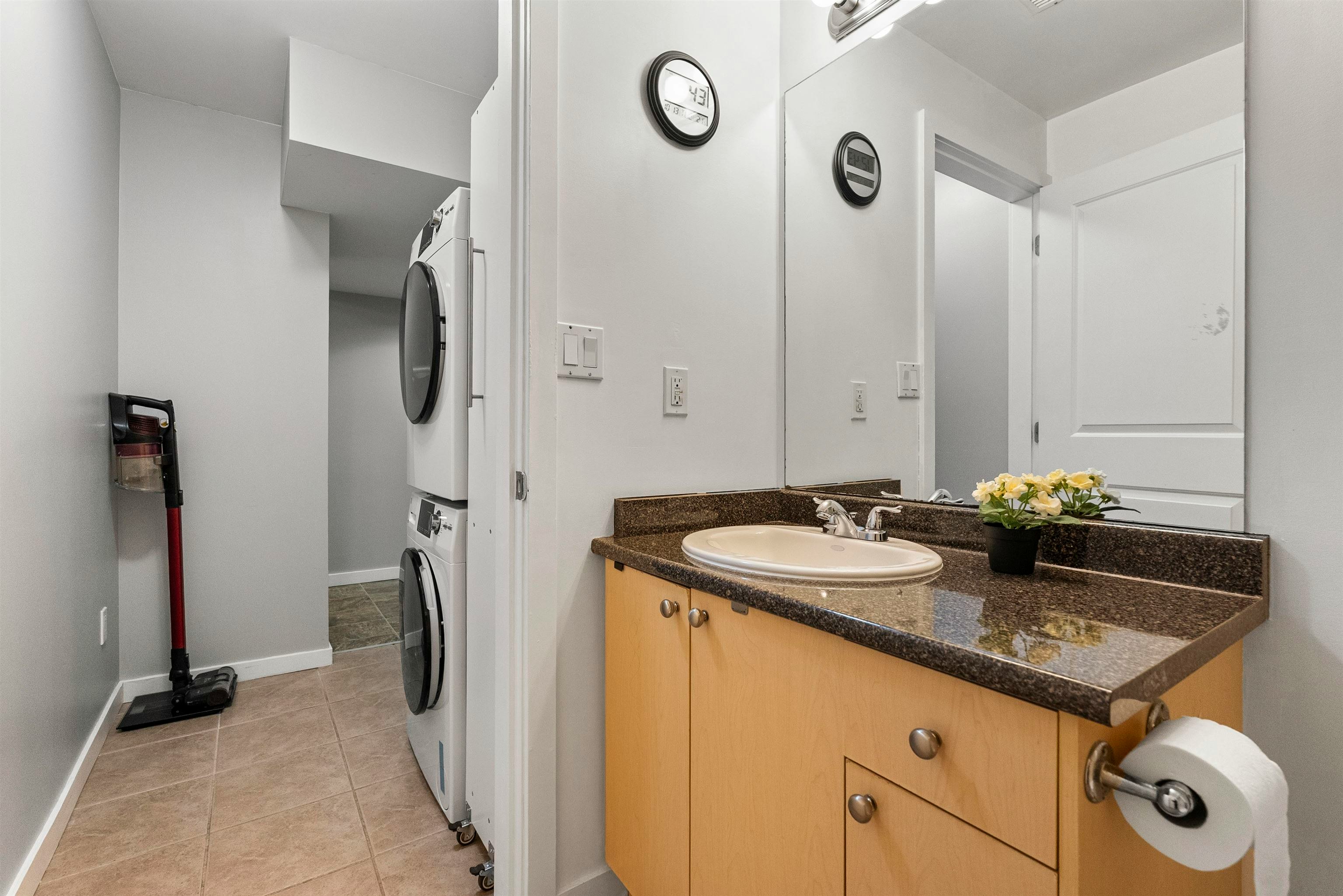 7116 195a Street, Surrey, BC, V4N 5Z5 - 30
