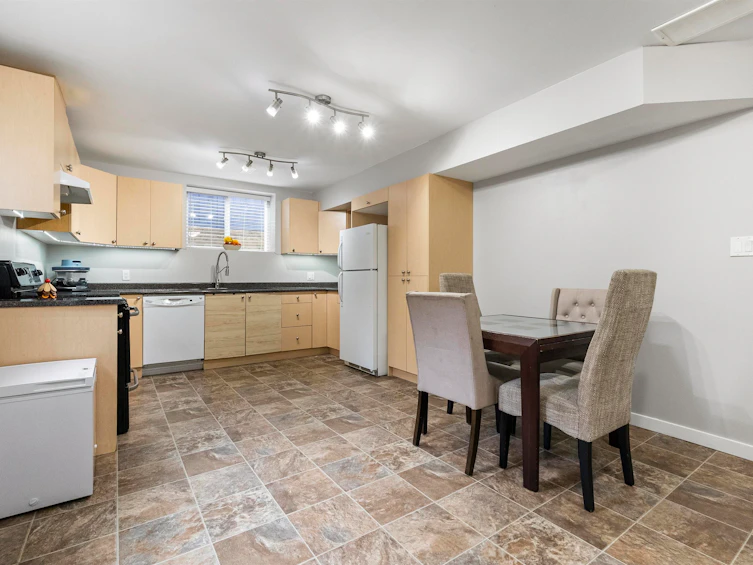 7116 195a Street, Surrey, BC, V4N 5Z5 - 27