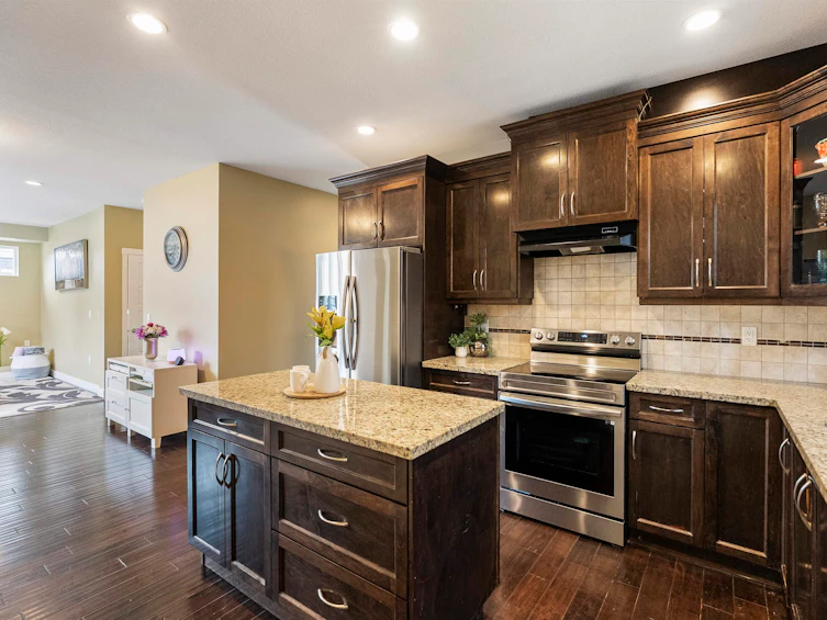 7116 195a Street, Surrey, BC, V4N 5Z5 - 6