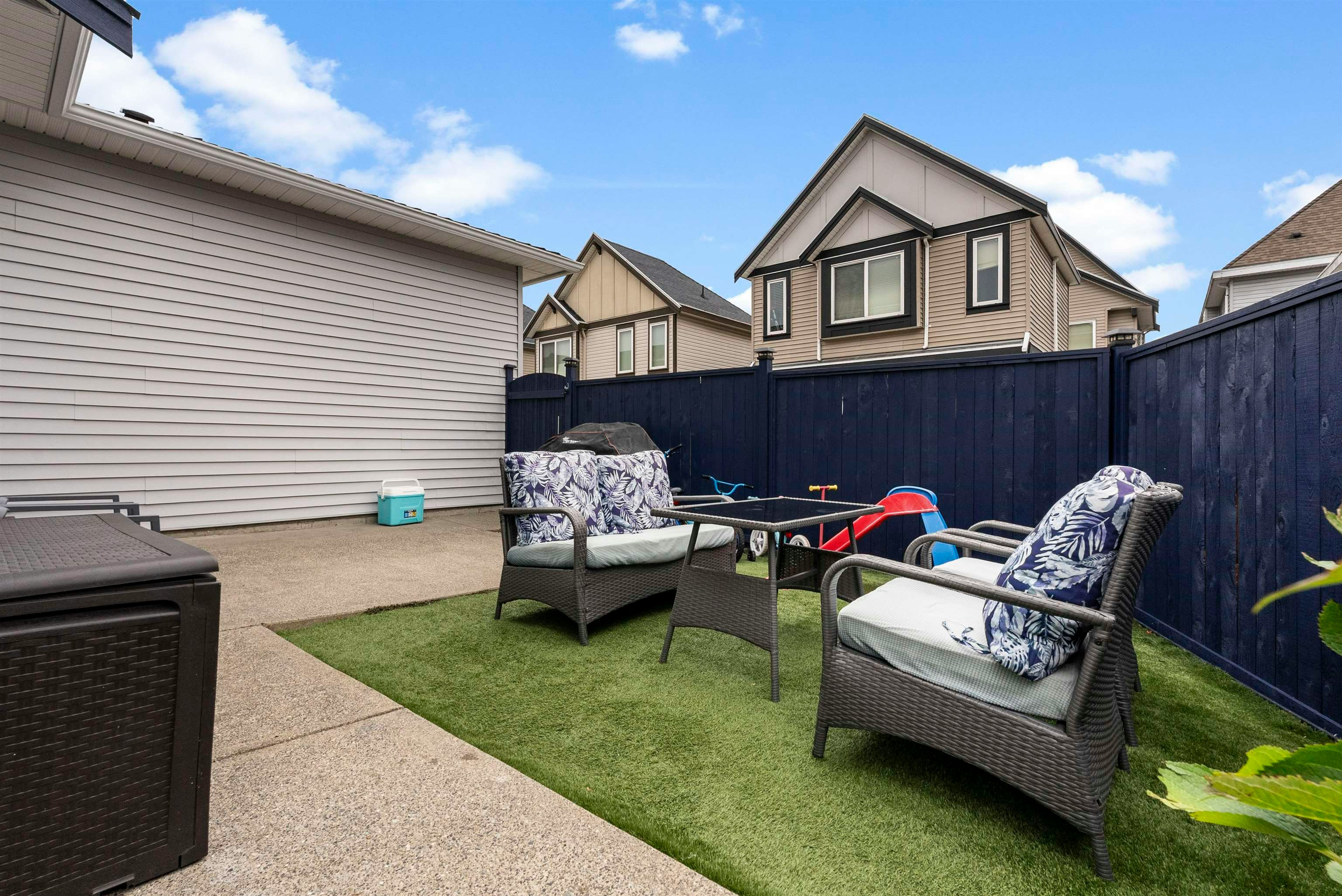 7116 195a Street, Surrey, BC, V4N 5Z5 - 37