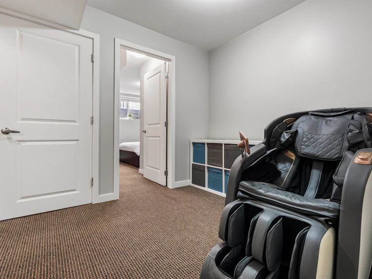 7116 195a Street, Surrey, BC, V4N 5Z5 - 34