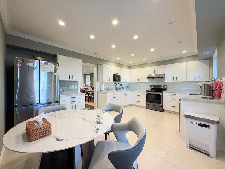 5179 Topaz Place, Richmond, BC, V7C 4Z3 - 11