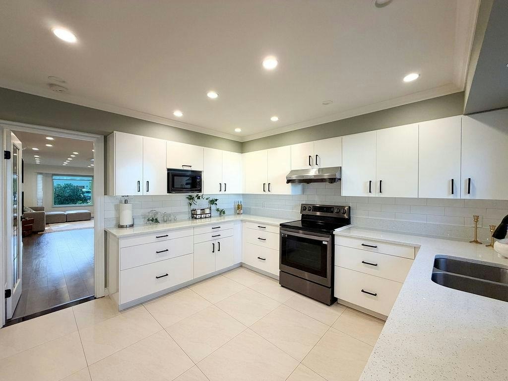 5179 Topaz Place, Richmond, BC, V7C 4Z3 - 10