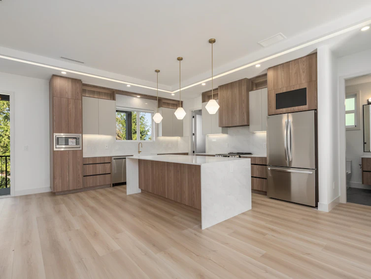 102-14753 111a Avenue, Surrey, BC, V3R 2E2 - 9